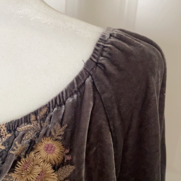 Johnny Was Velour Top - Picture 6 of 13